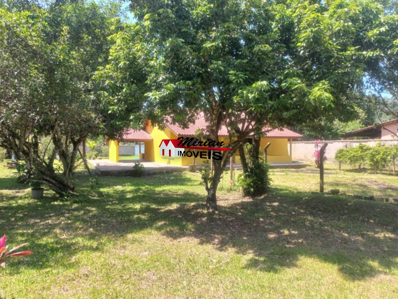 Fazenda à venda com 2 quartos, 120m² - Foto 42