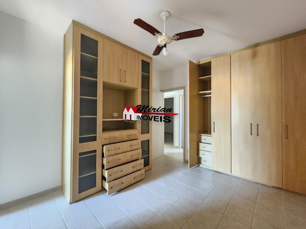 Cobertura à venda com 3 quartos, 240m² - Foto 12