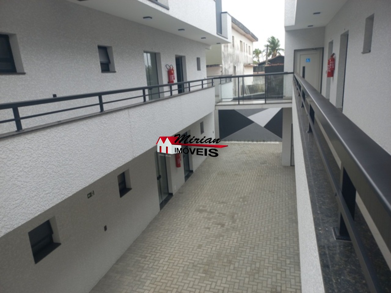 Apartamento à venda com 1 quarto, 37m² - Foto 27