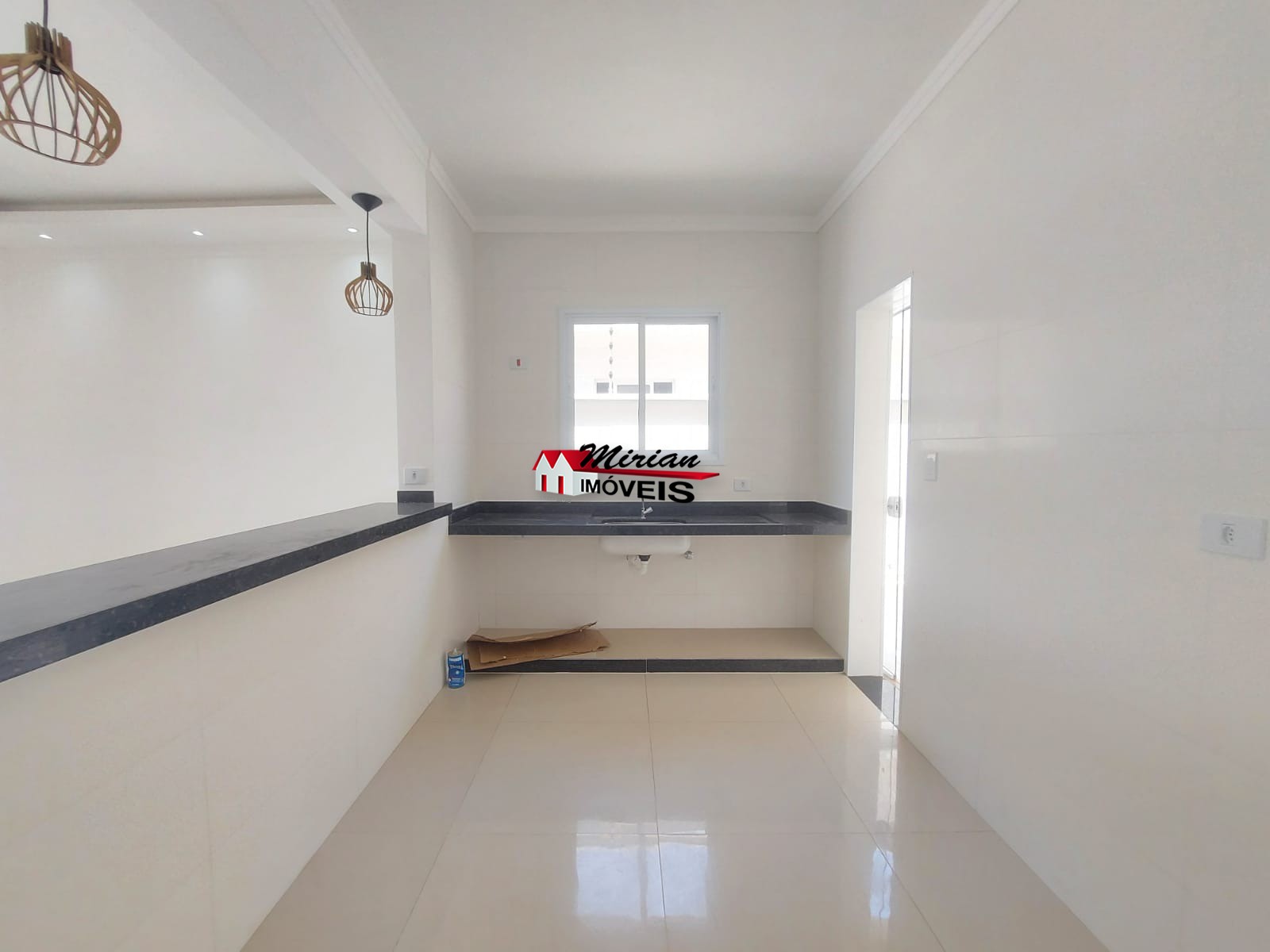 Casa à venda com 2 quartos, 88m² - Foto 13