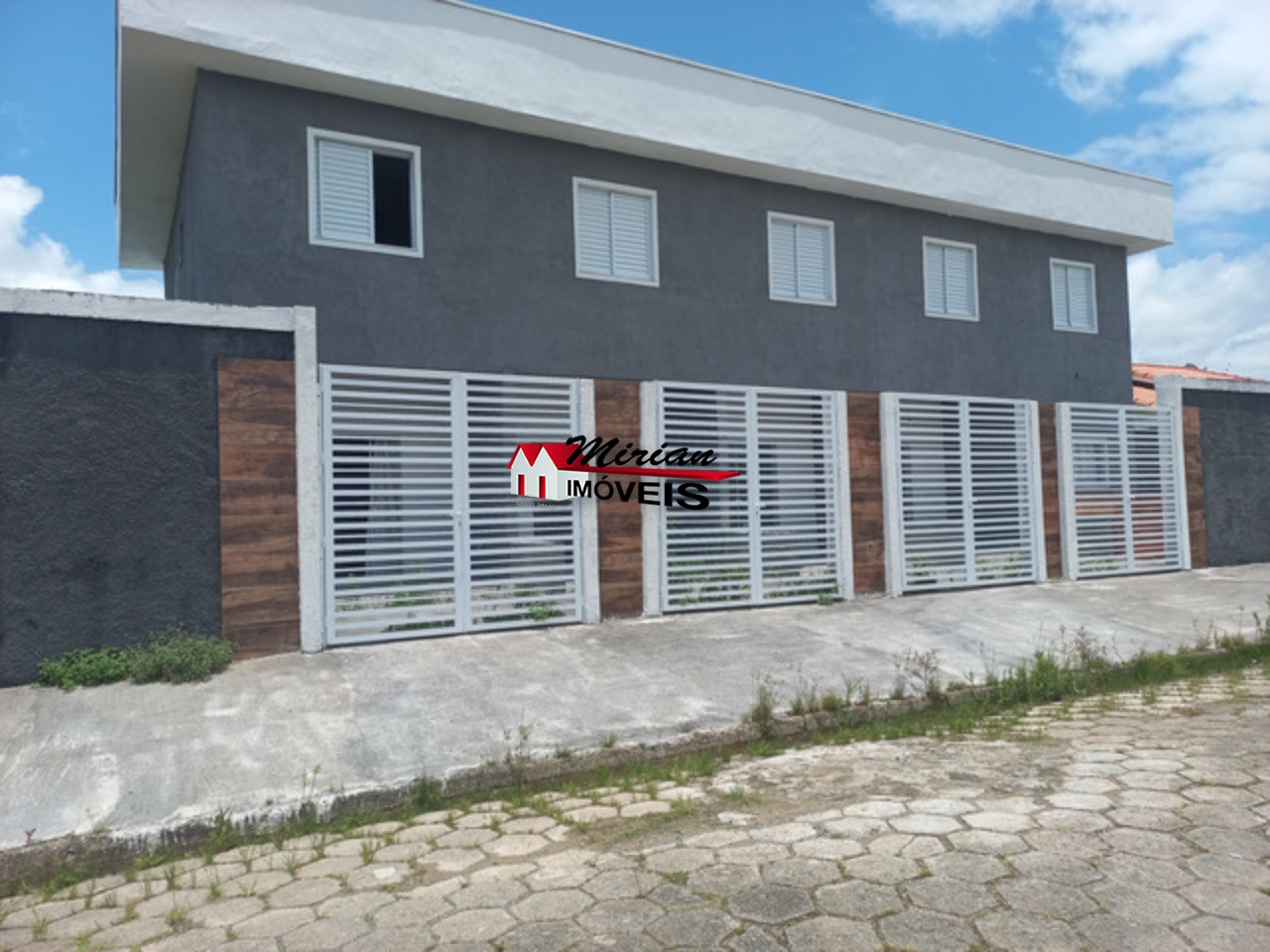 Sobrado à venda com 2 quartos, 50m² - Foto 2