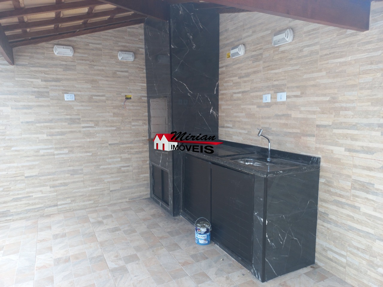 Casa à venda com 2 quartos, 82m² - Foto 27