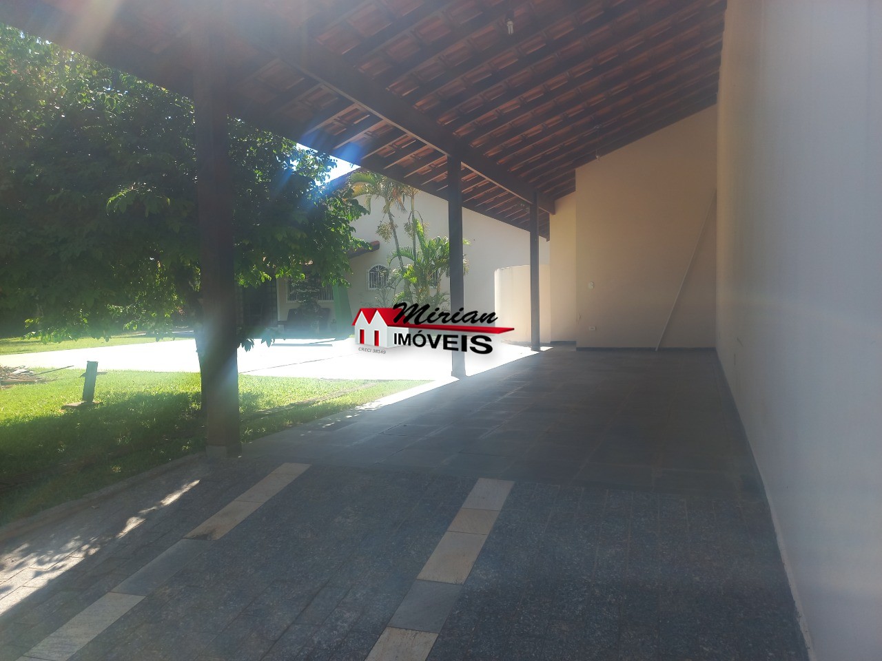 Casa à venda com 6 quartos, 250m² - Foto 49