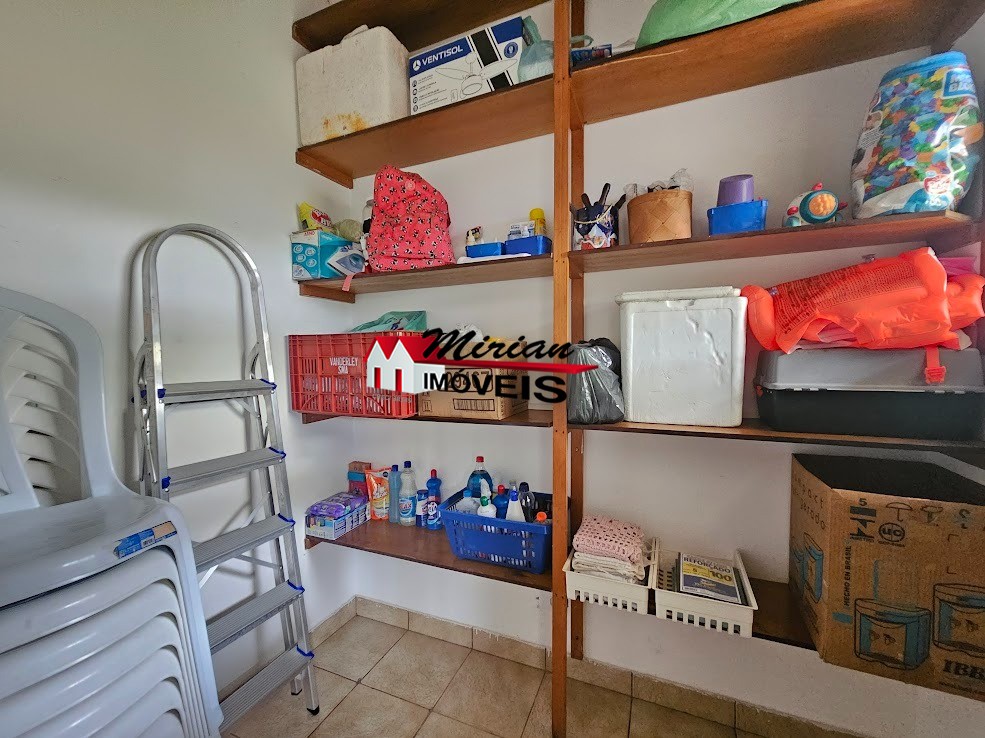 Casa de Condomínio à venda com 4 quartos, 220m² - Foto 19