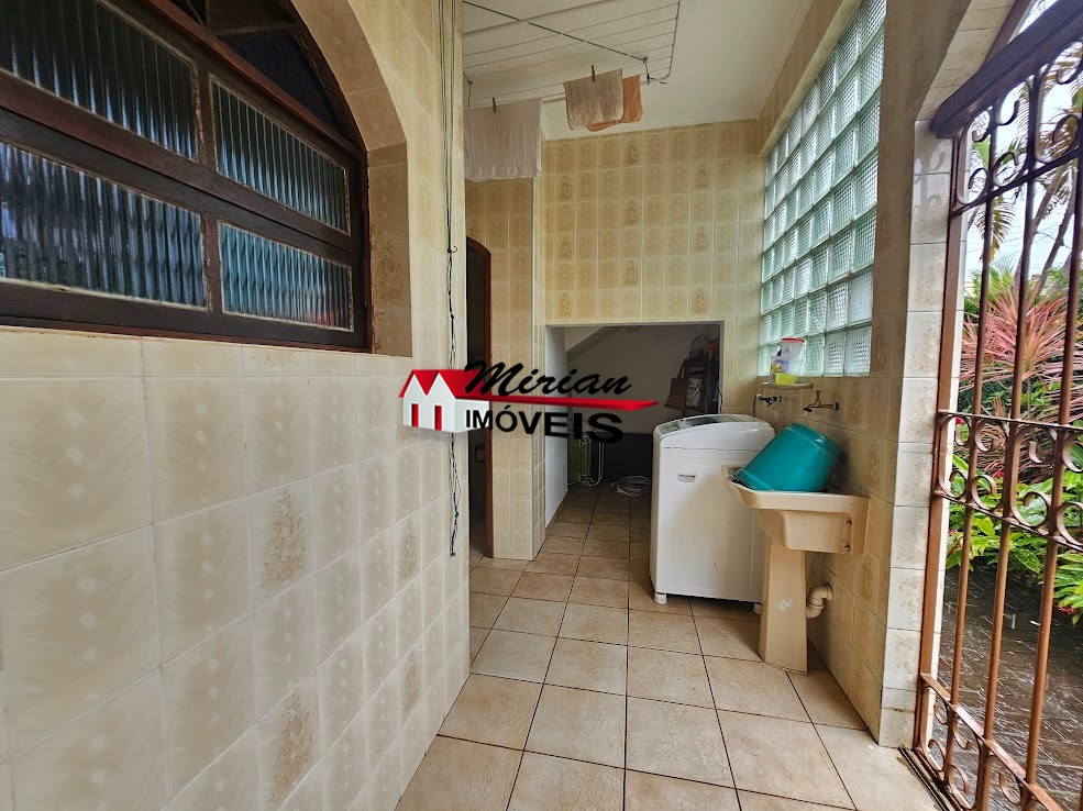 Casa de Condomínio à venda com 4 quartos, 220m² - Foto 20