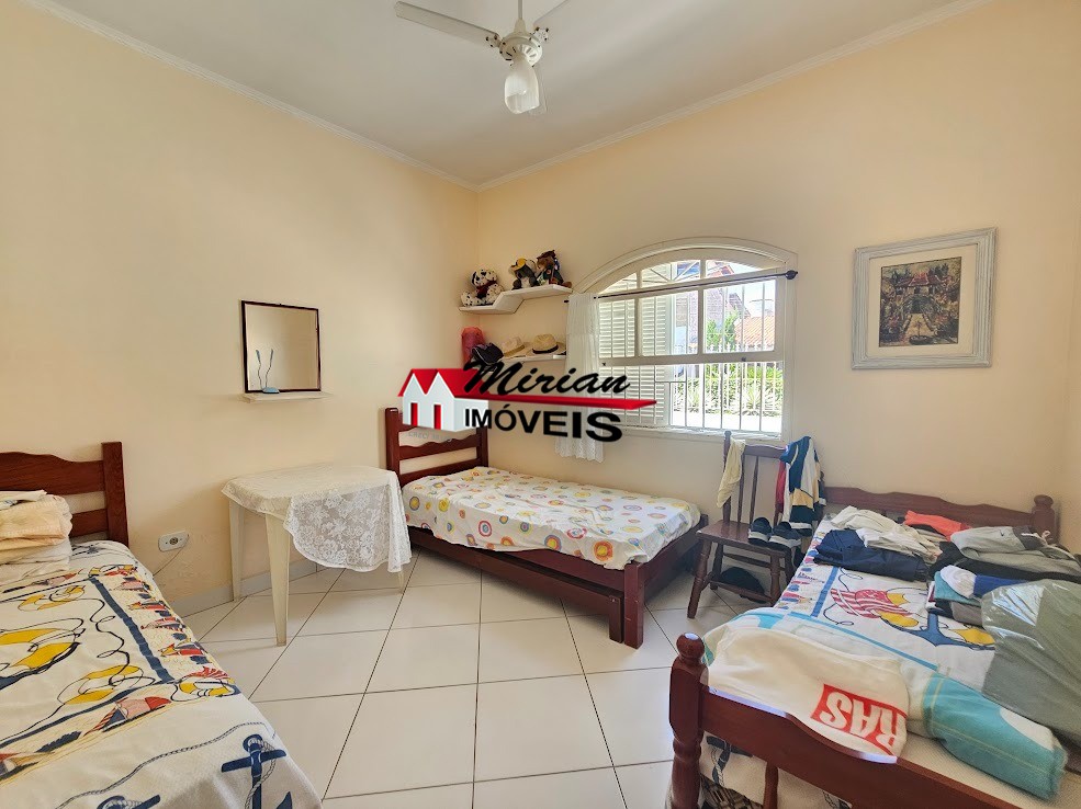 Casa à venda com 3 quartos, 191m² - Foto 13