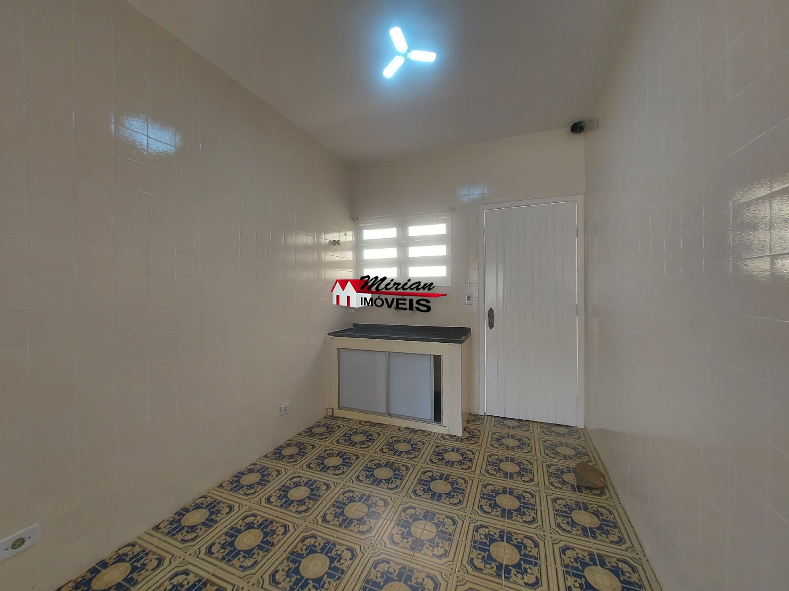 Casa à venda com 3 quartos, 200m² - Foto 26