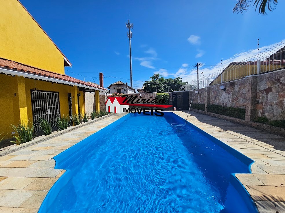 Sobrado à venda com 5 quartos, 280m² - Foto 1