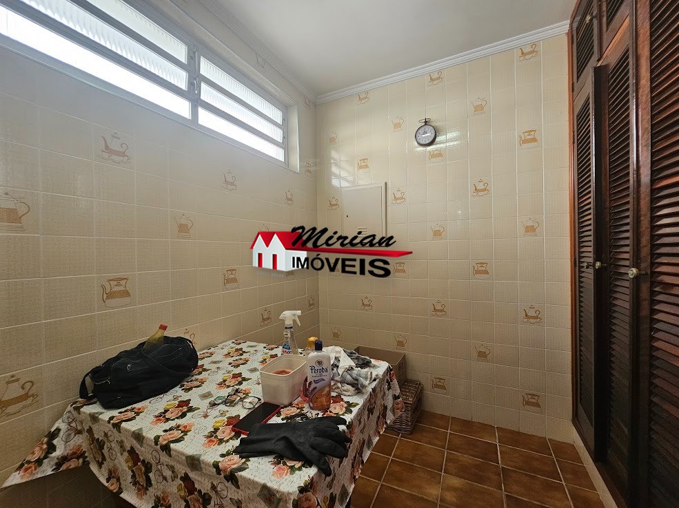 Casa à venda com 3 quartos, 357m² - Foto 28