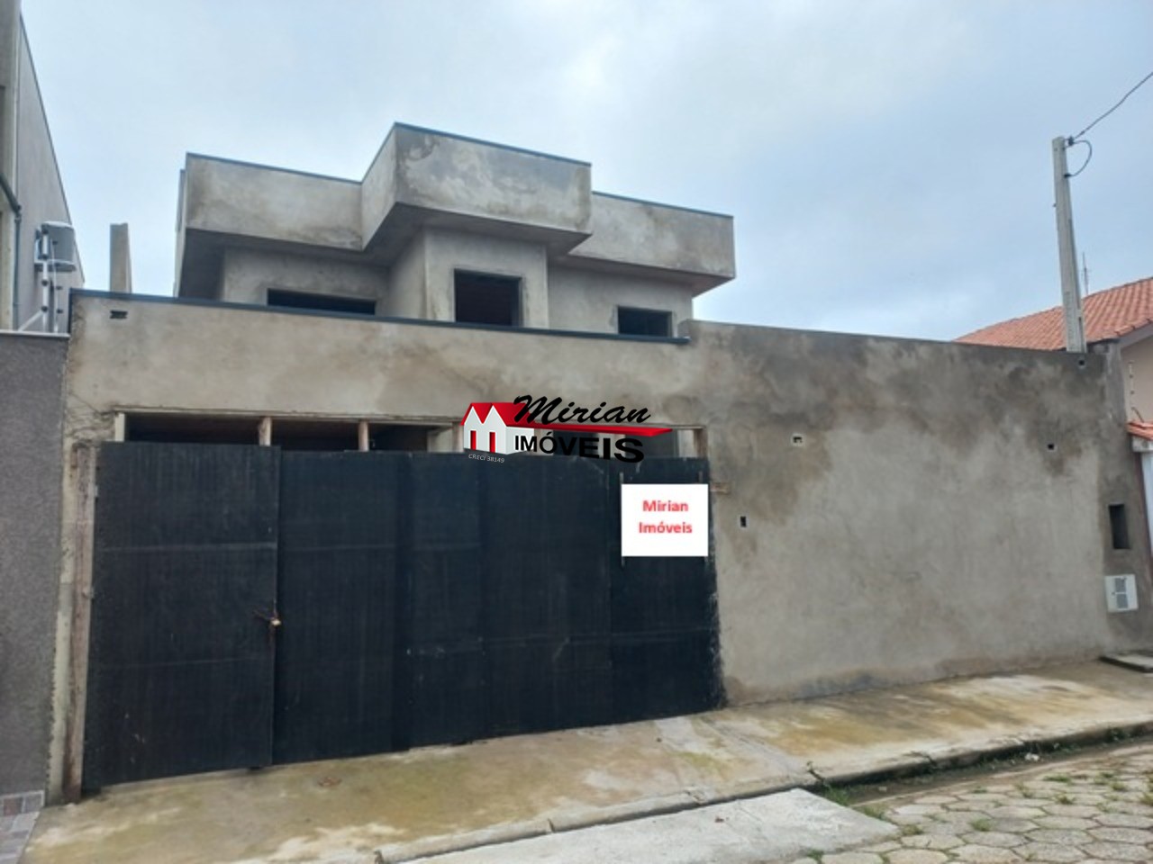 Sobrado à venda com 4 quartos, 180m² - Foto 3