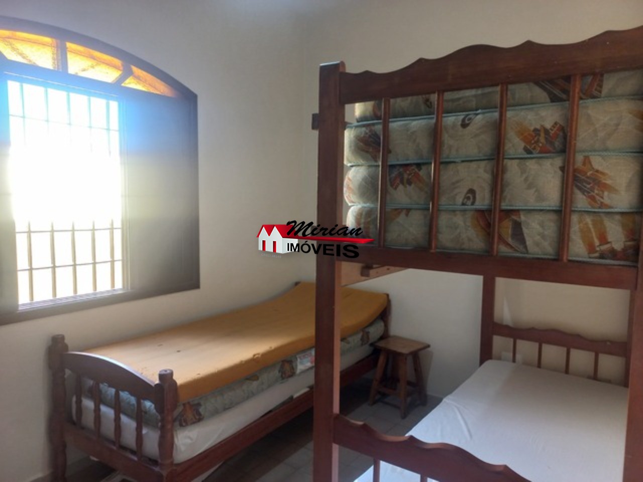 Casa à venda com 2 quartos, 90m² - Foto 14