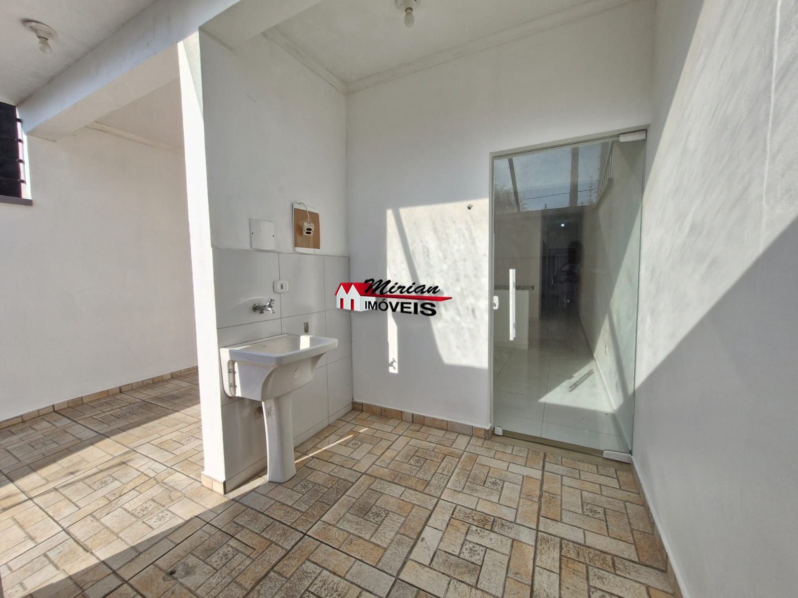 Casa para alugar com 2 quartos, 125m² - Foto 19