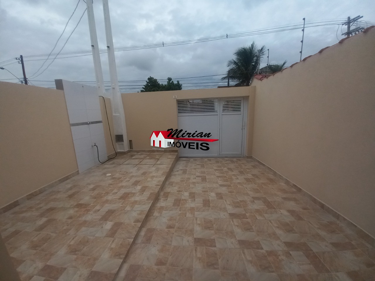 Casa à venda com 2 quartos, 82m² - Foto 4