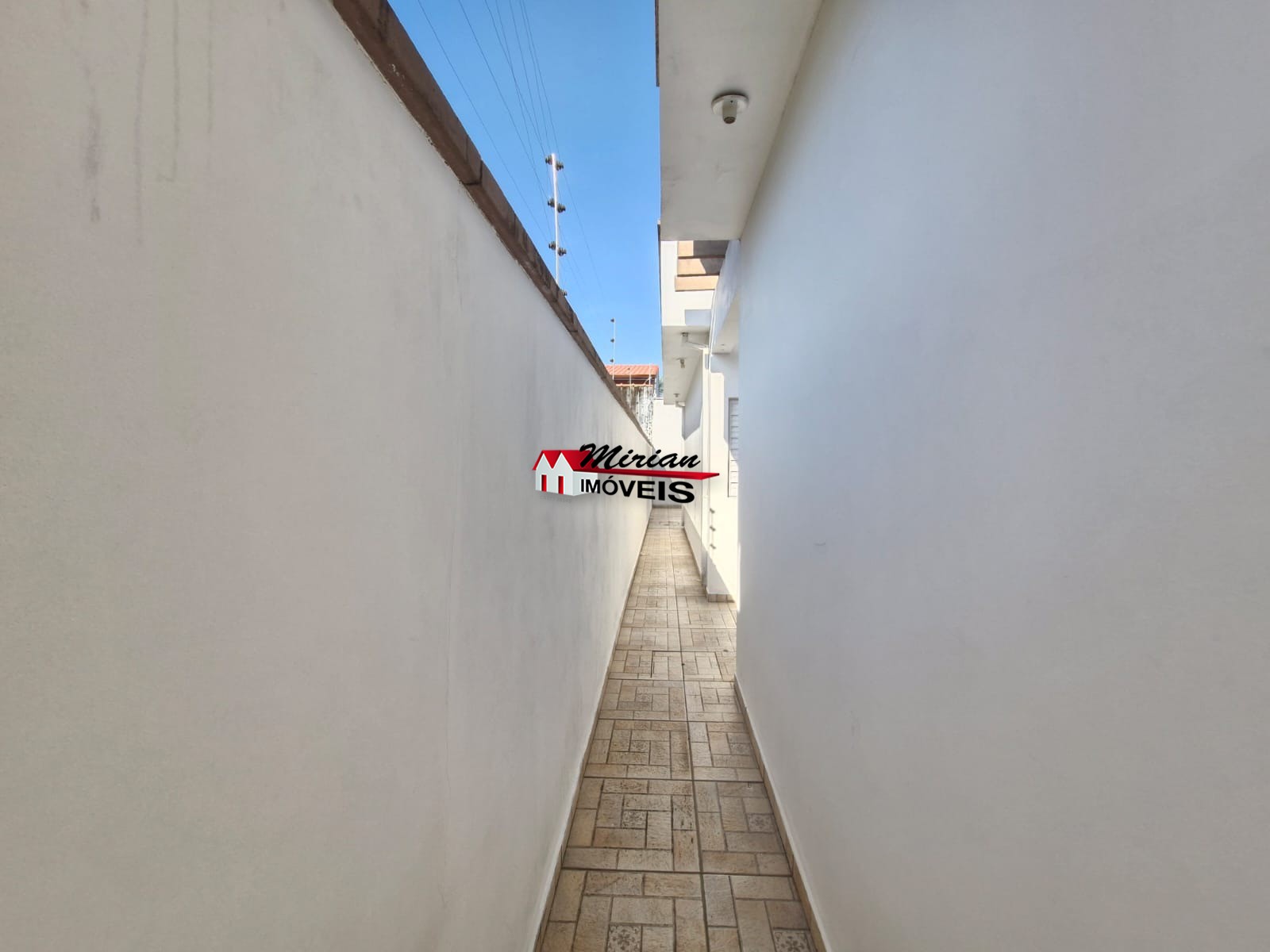 Casa para alugar com 2 quartos, 125m² - Foto 10