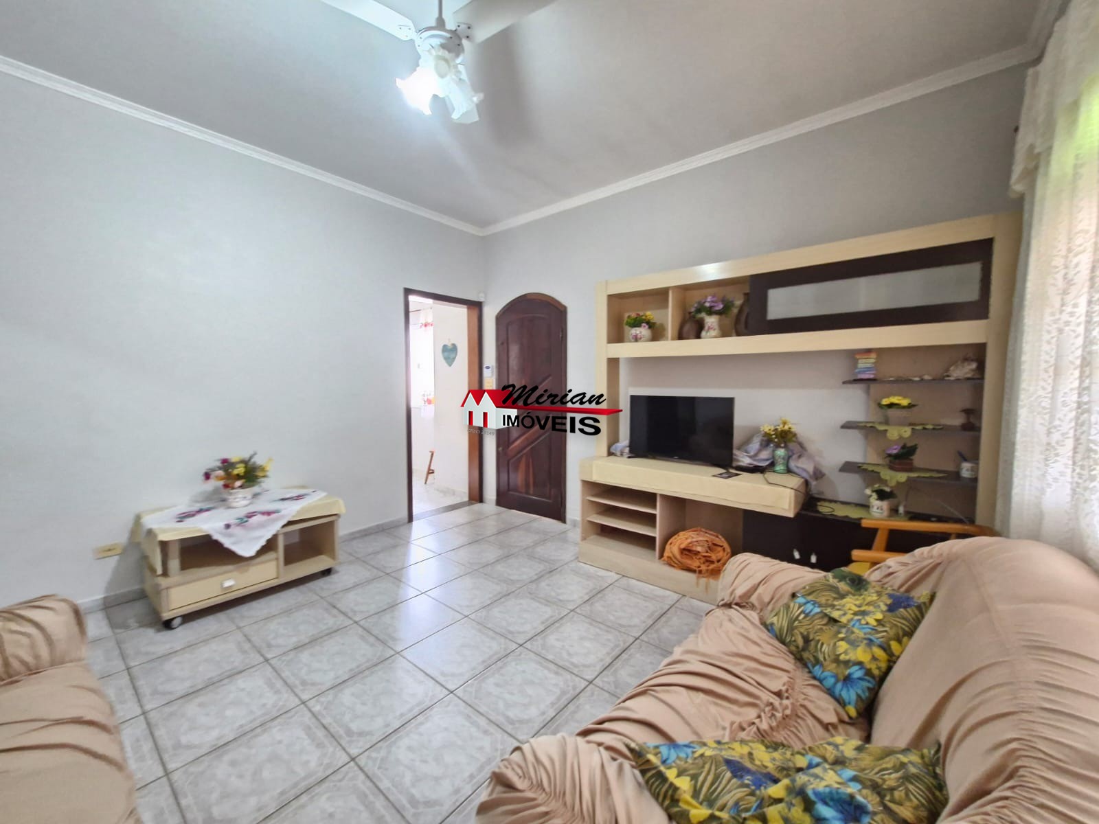 Casa à venda com 3 quartos, 145m² - Foto 4