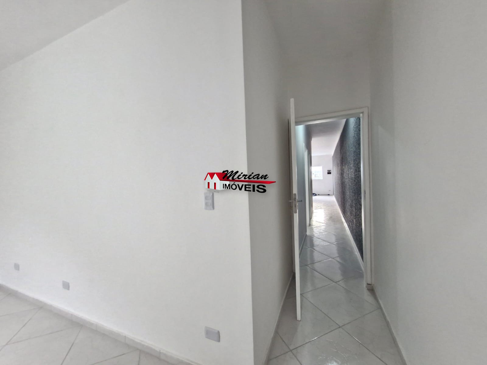 Casa à venda com 2 quartos, 86m² - Foto 9