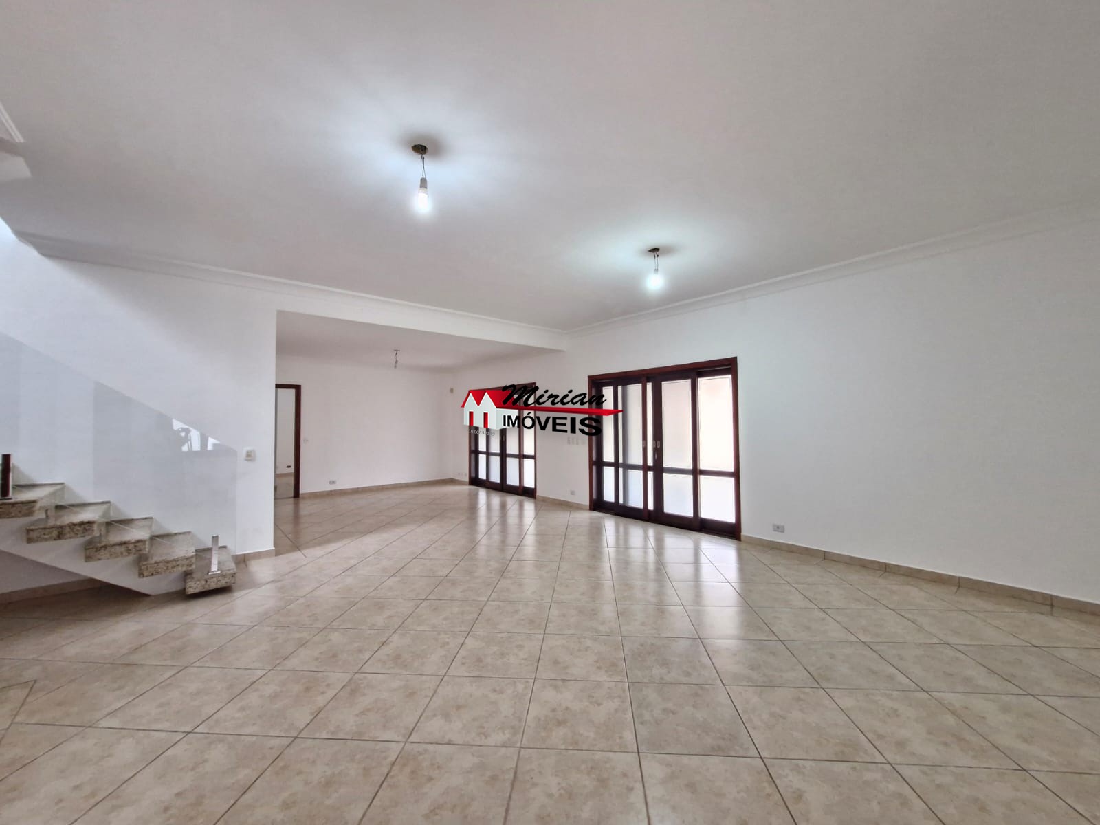 Sobrado à venda com 8 quartos, 500m² - Foto 14