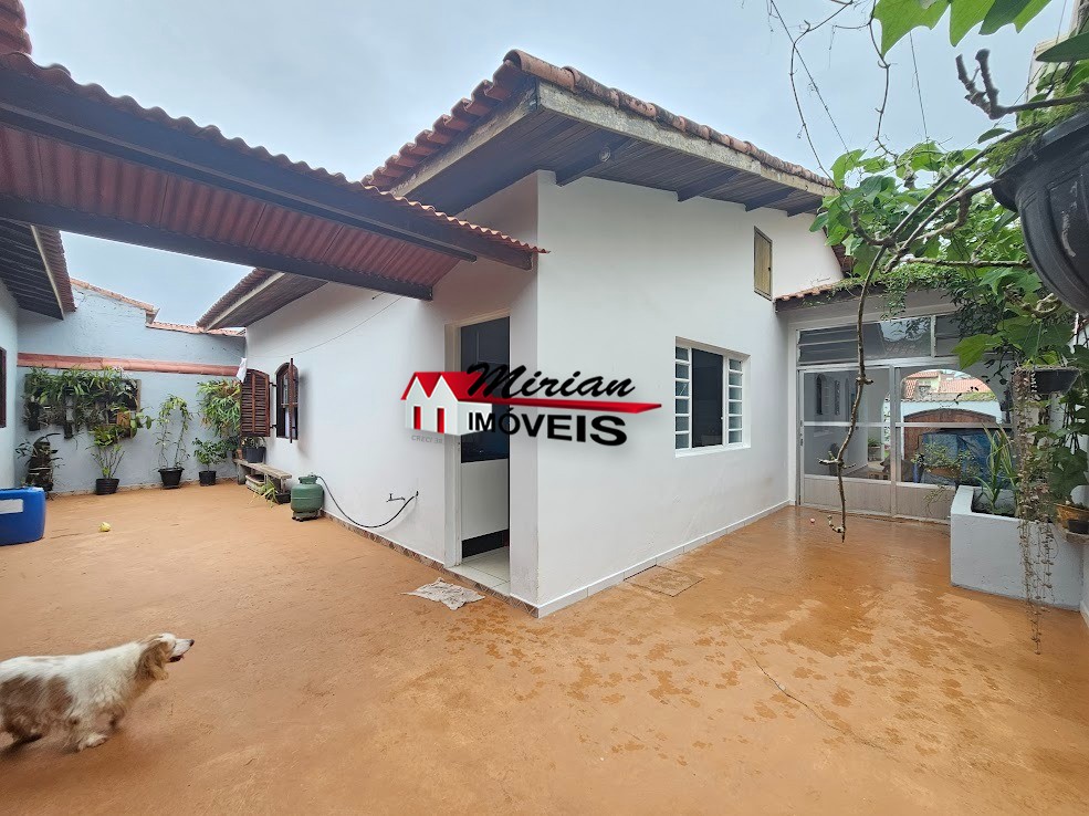 Casa à venda com 3 quartos, 250m² - Foto 25