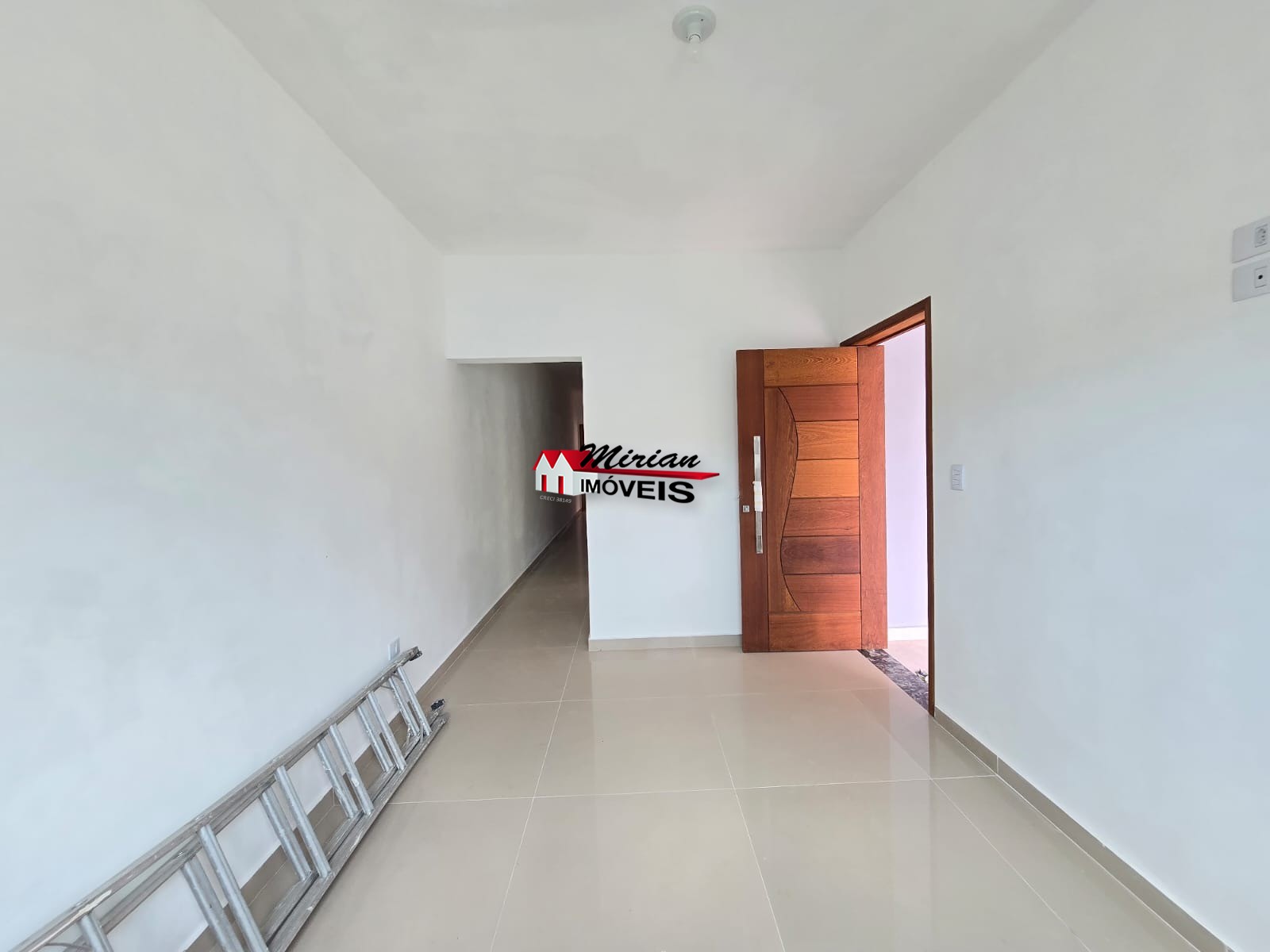 Casa à venda com 2 quartos, 180m² - Foto 6