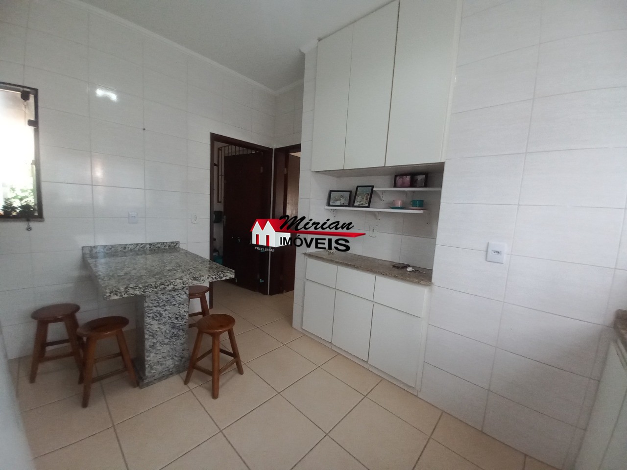 Casa à venda com 3 quartos, 112m² - Foto 14