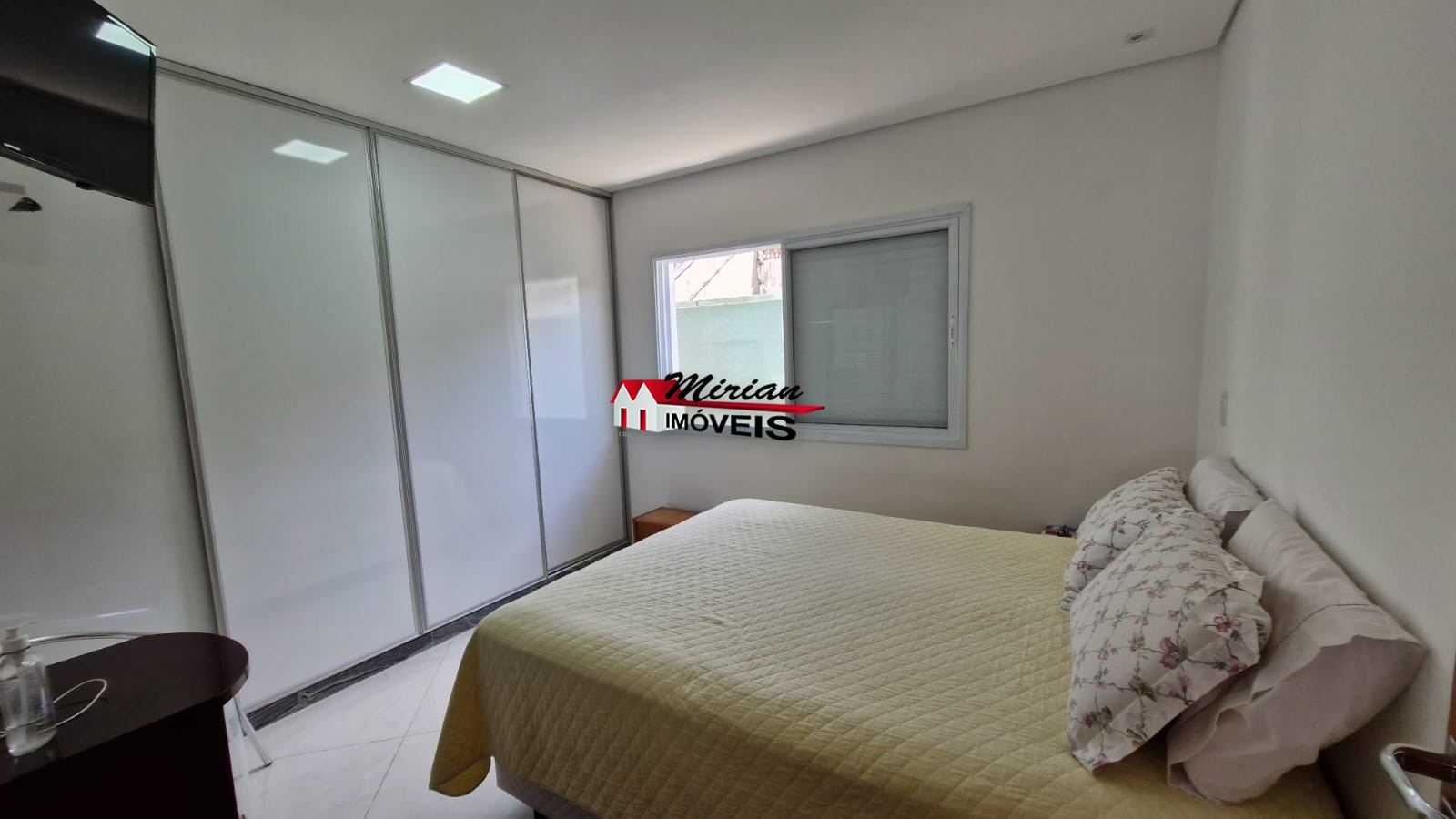 Casa à venda com 3 quartos, 150m² - Foto 14