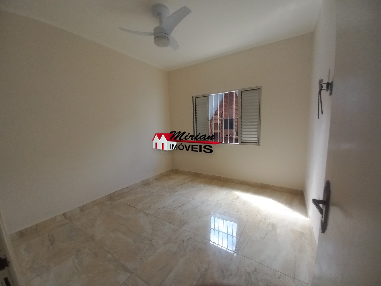 Casa à venda com 3 quartos, 149m² - Foto 18