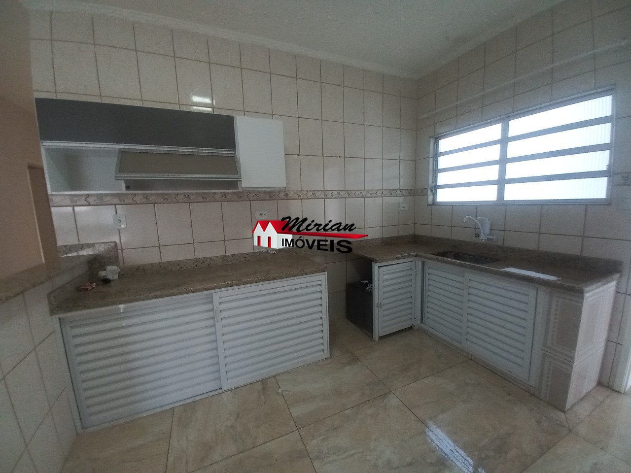 Casa à venda com 3 quartos, 149m² - Foto 14