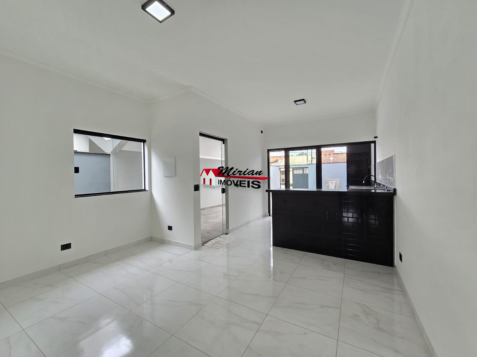 Casa à venda com 2 quartos, 68m² - Foto 11