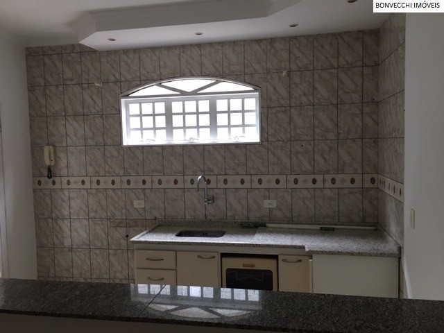 Sobrado à venda e aluguel com 3 quartos, 125m² - Foto 1