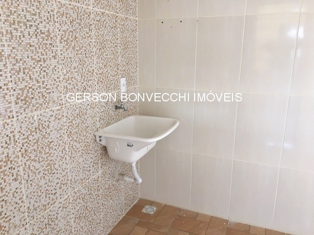 Casa à venda com 3 quartos, 125m² - Foto 11