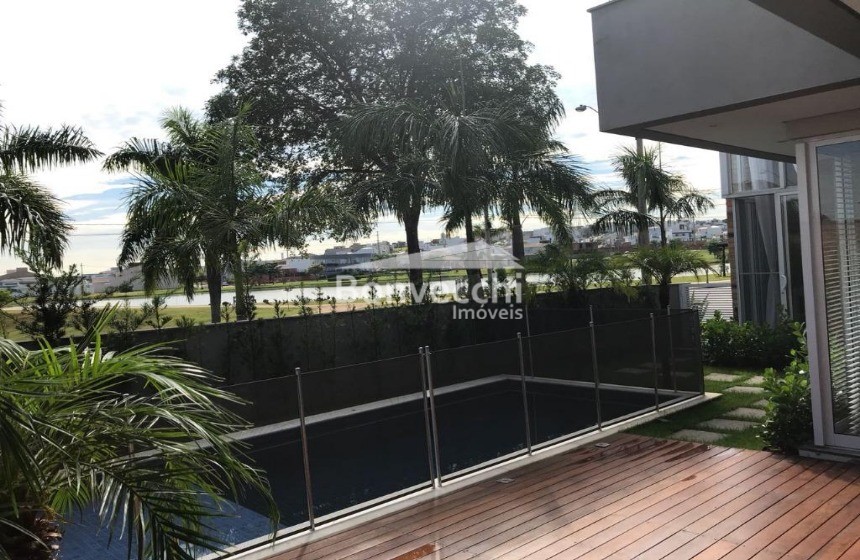 Casa de Condomínio à venda com 3 quartos, 360m² - Foto 3