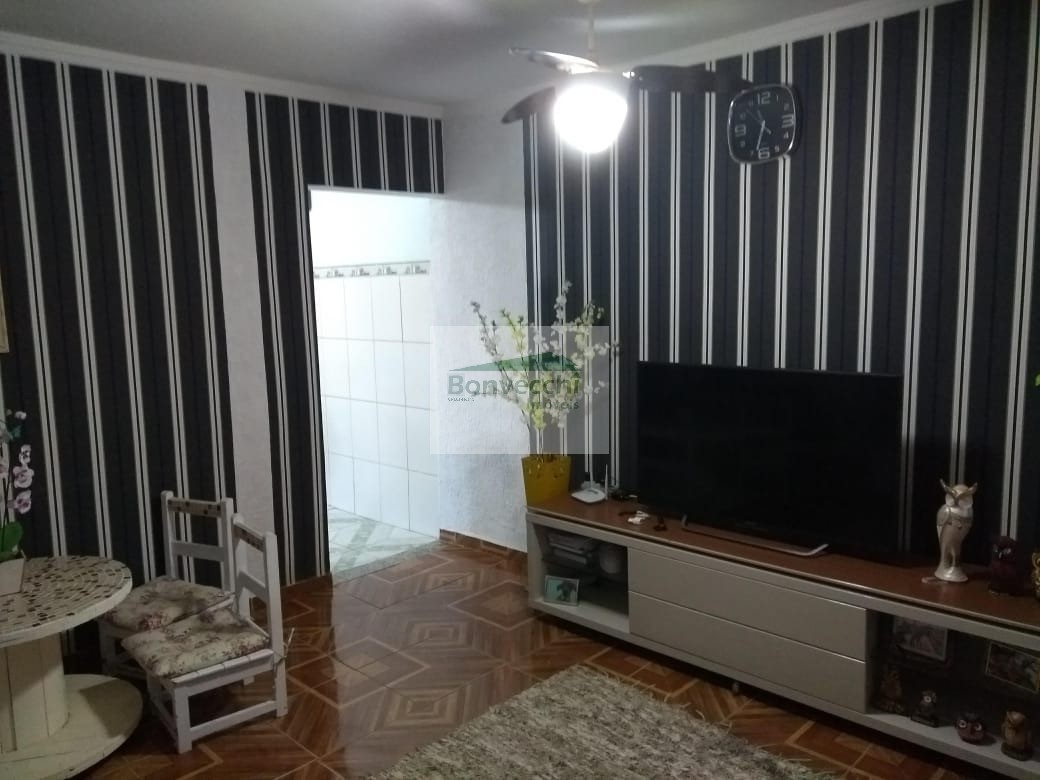 Casa à venda com 2 quartos, 125m² - Foto 2