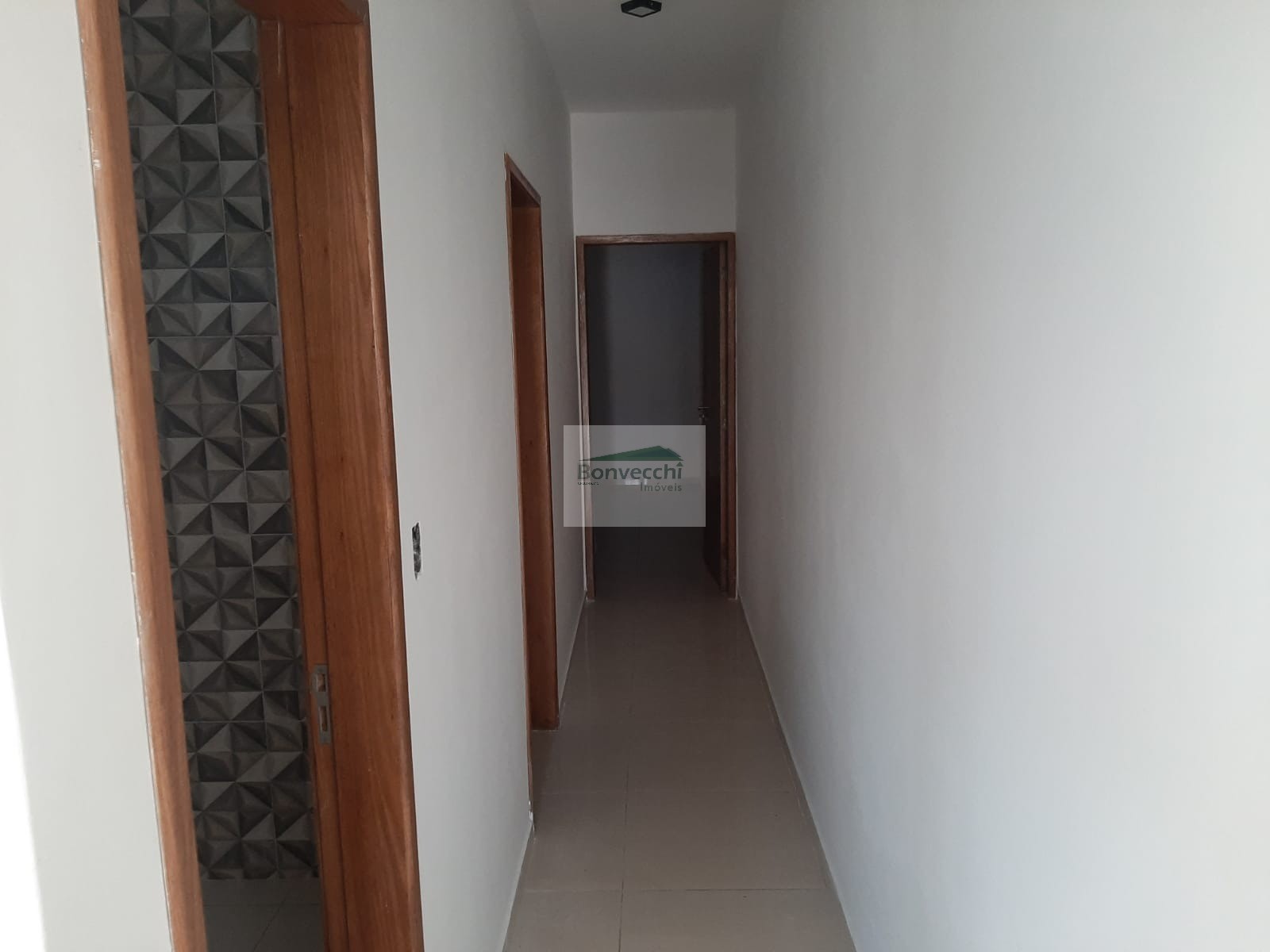 Casa à venda com 2 quartos, 125m² - Foto 2