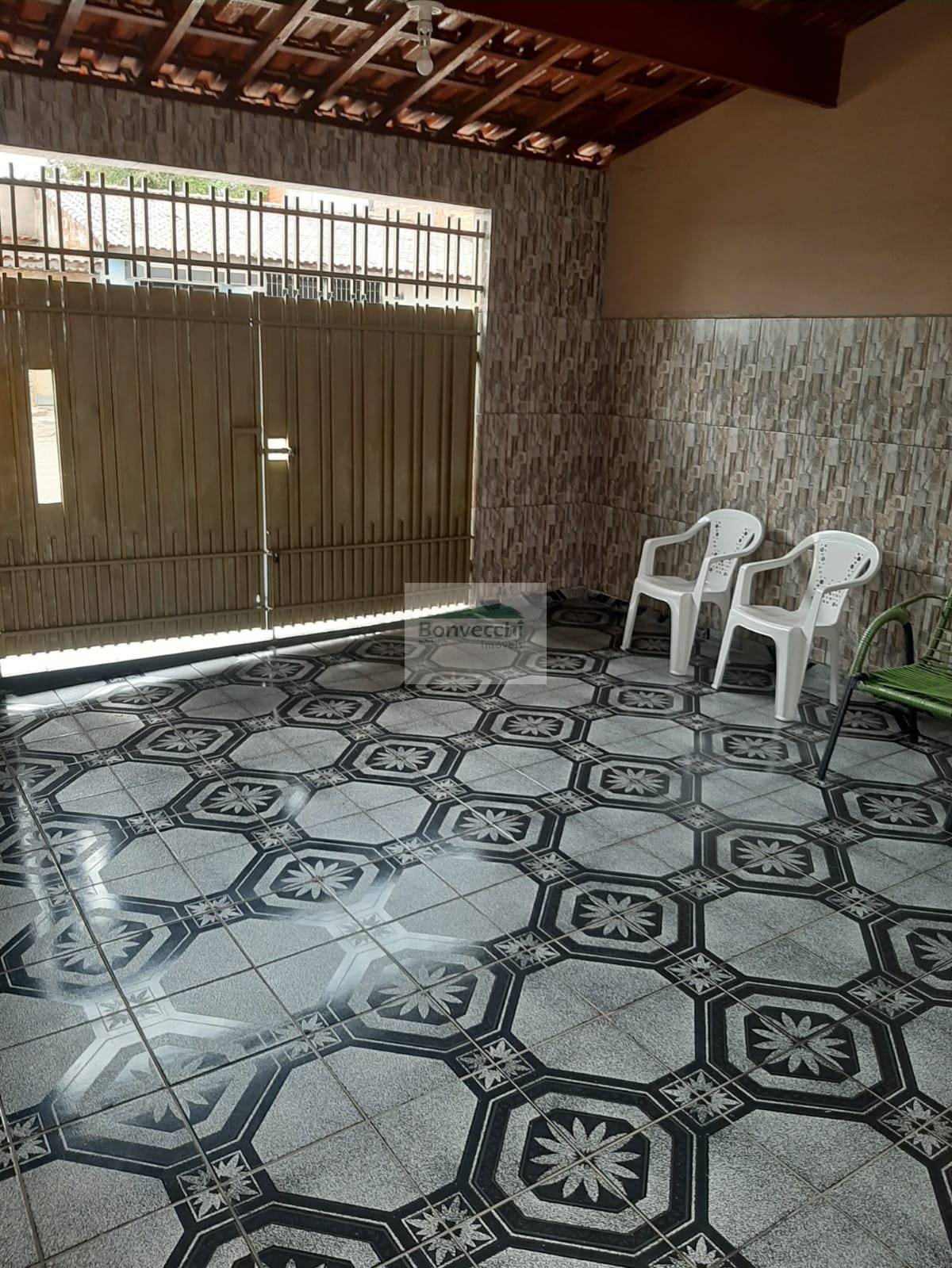 Casa à venda com 1 quarto, 125m² - Foto 1