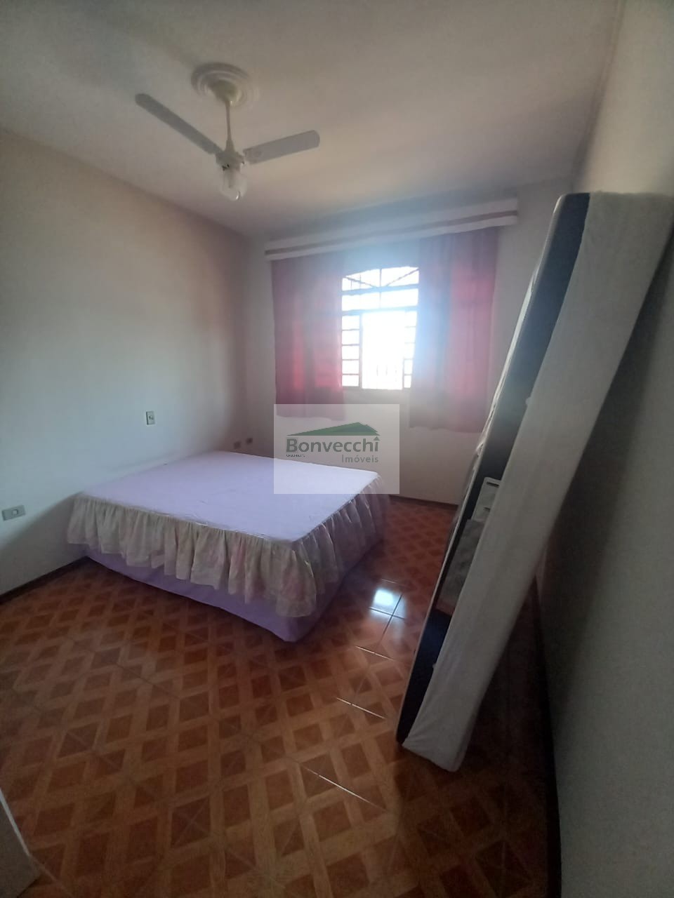 Casa à venda com 2 quartos, 250m² - Foto 5