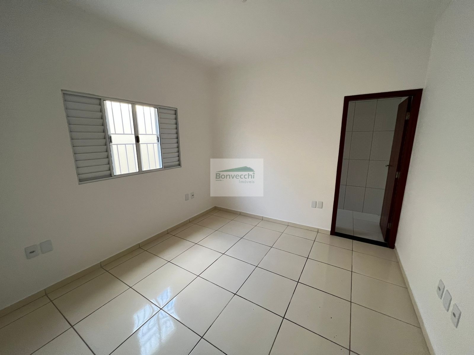 Casa à venda com 2 quartos, 125m² - Foto 13