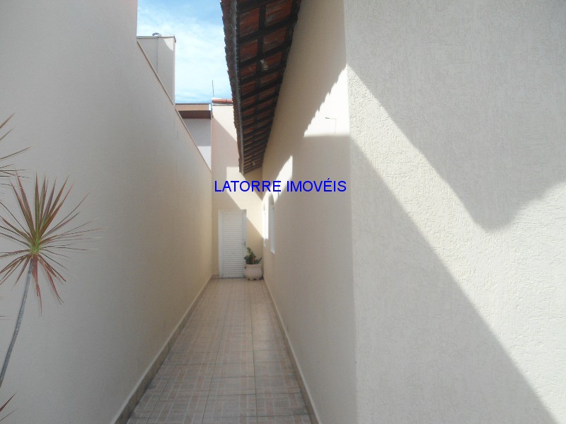 Casa à venda com 3 quartos, 500m² - Foto 14