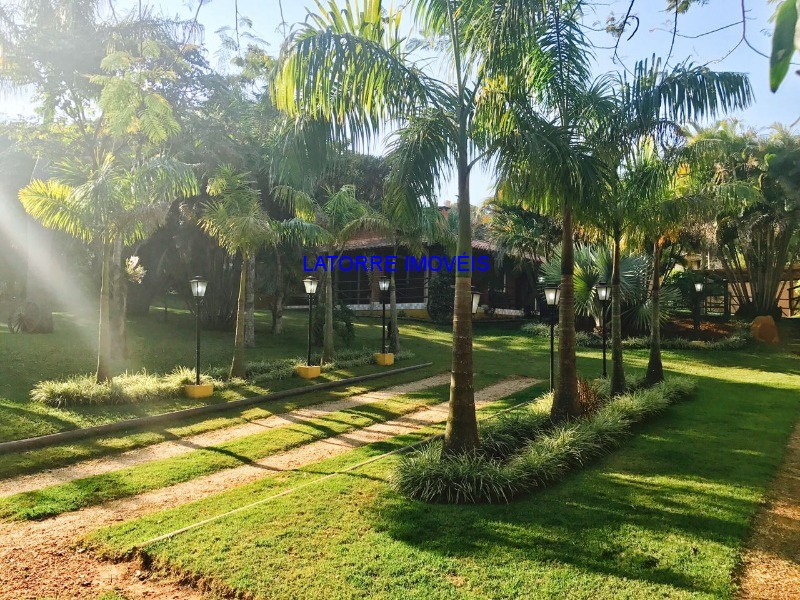 Fazenda à venda com 4 quartos, 1200m² - Foto 2