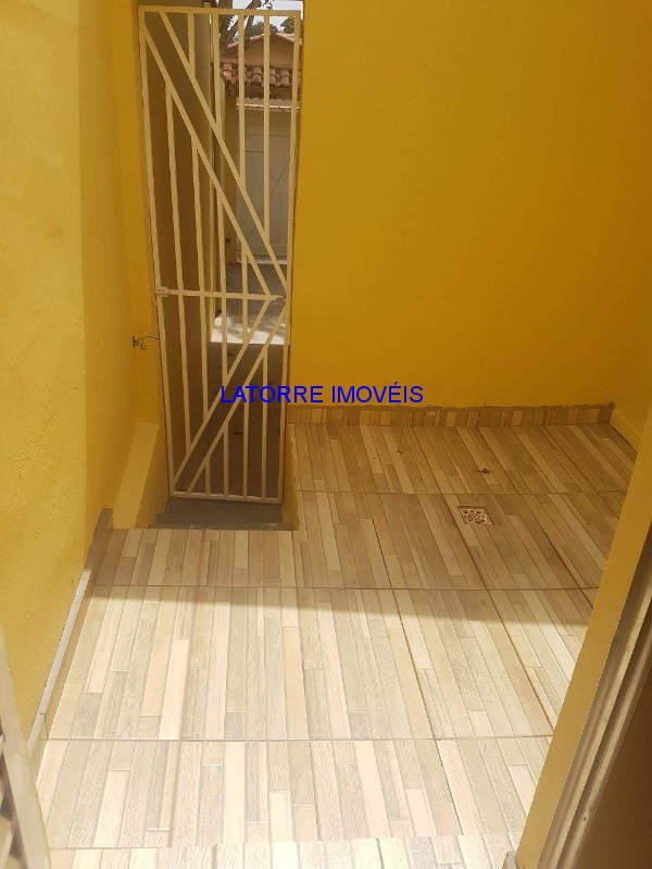 Casa à venda com 4 quartos, 250m² - Foto 15