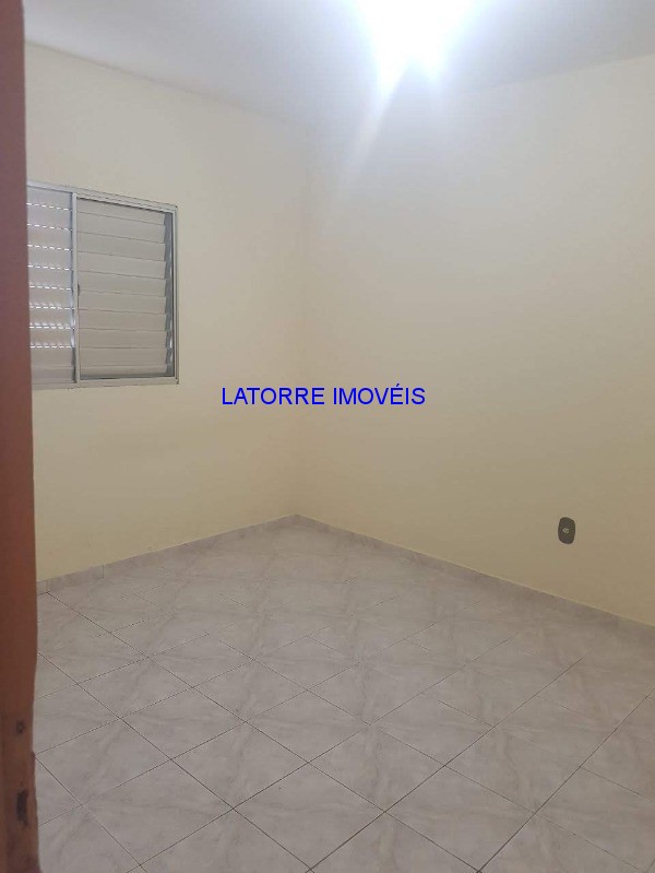 Casa à venda com 4 quartos, 250m² - Foto 22