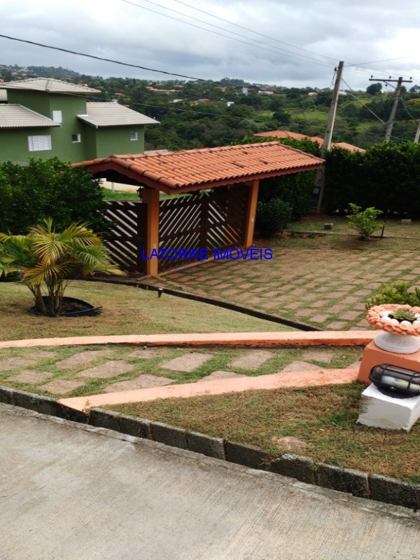 Fazenda à venda com 3 quartos, 1200m² - Foto 1