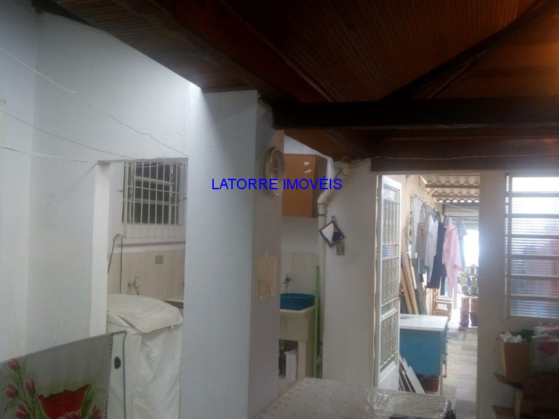 Casa à venda com 2 quartos, 250m² - Foto 26