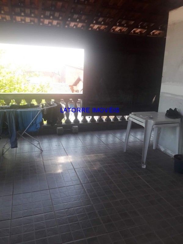 Sobrado à venda com 3 quartos, 200m² - Foto 22