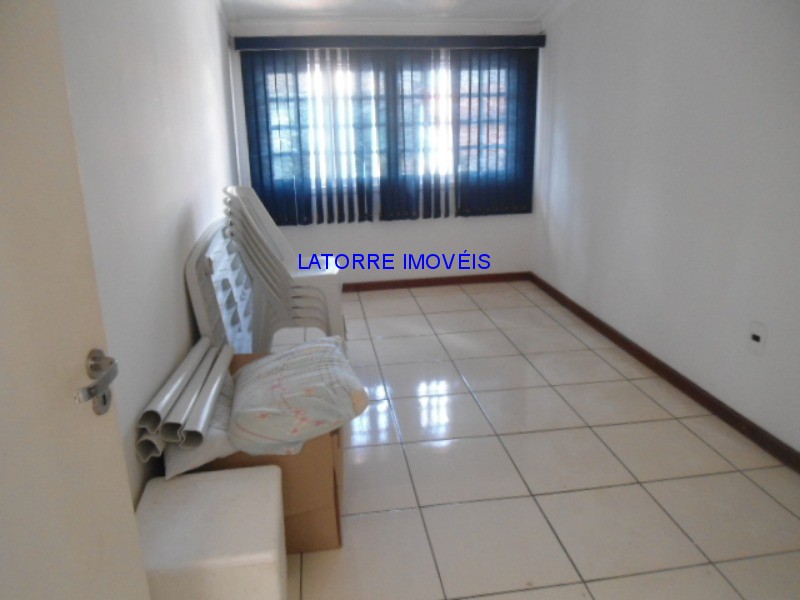 Sobrado à venda com 2 quartos, 300m² - Foto 26