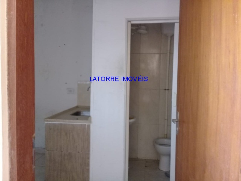 Sobrado à venda com 2 quartos, 190m² - Foto 12