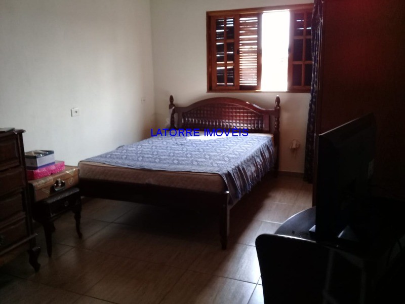 Sobrado à venda com 2 quartos, 190m² - Foto 22