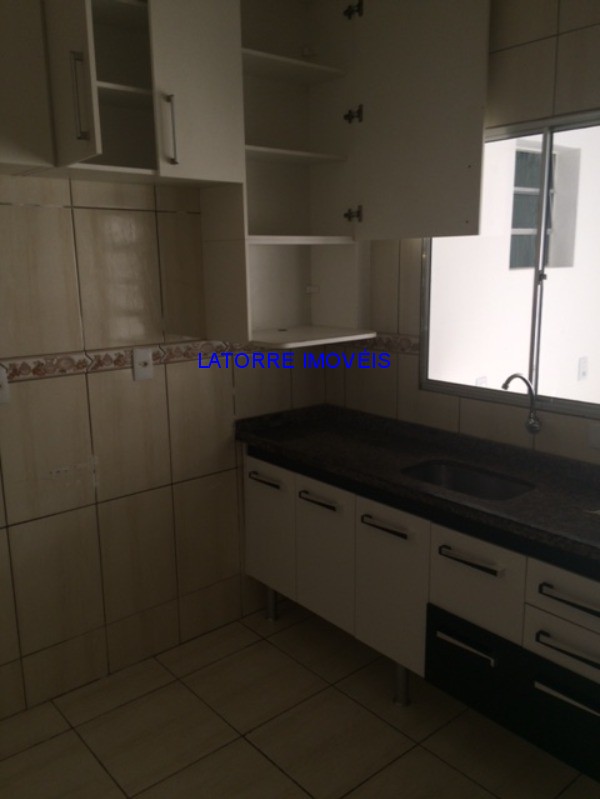 Casa à venda com 3 quartos, 110m² - Foto 6