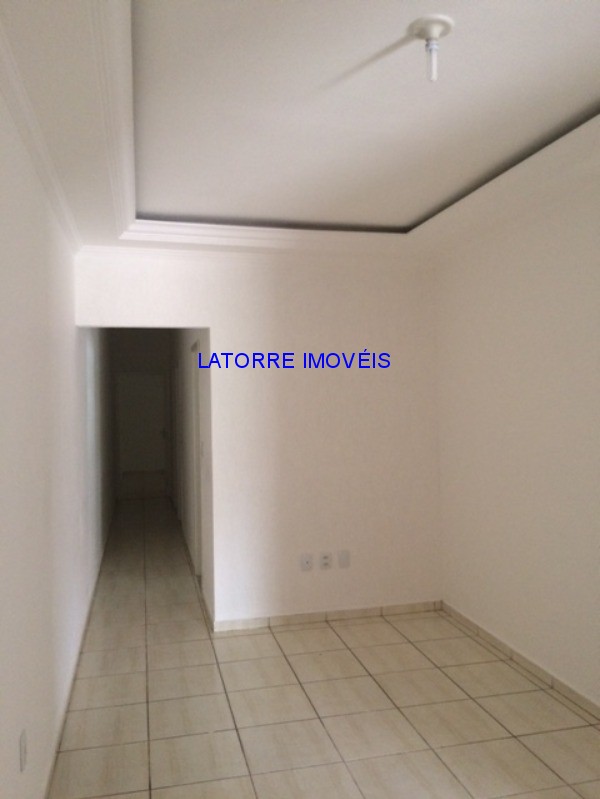 Casa à venda com 3 quartos, 110m² - Foto 7