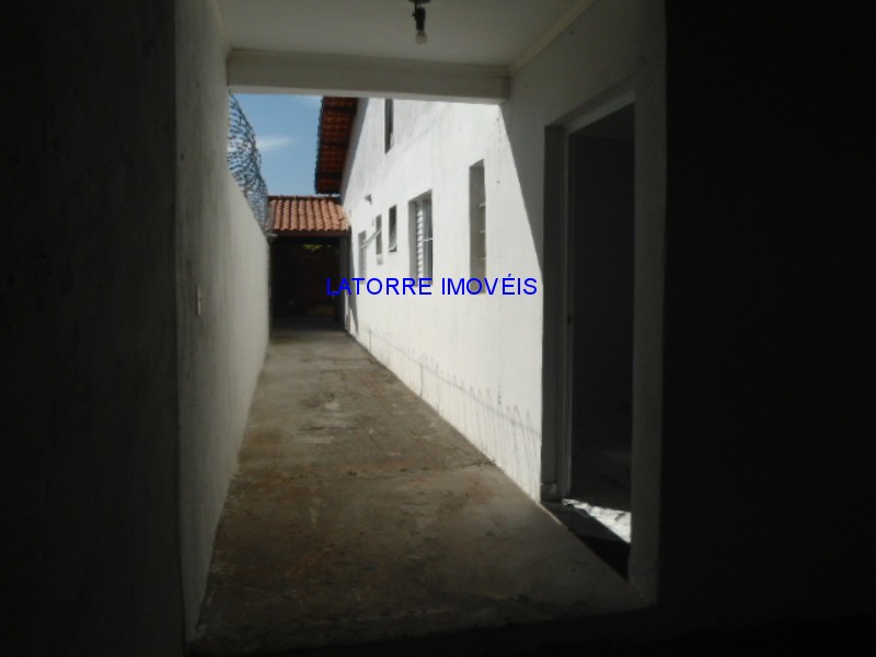 Casa à venda com 2 quartos, 170m² - Foto 19