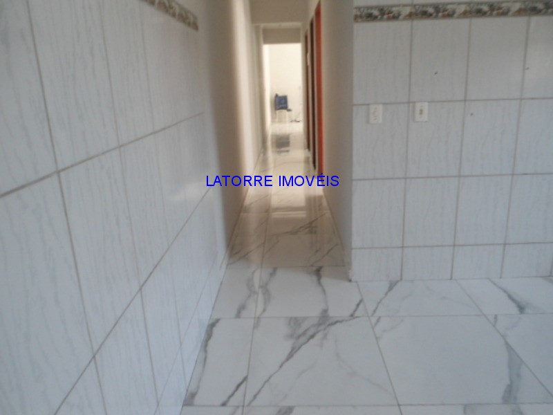 Casa à venda com 2 quartos, 170m² - Foto 13